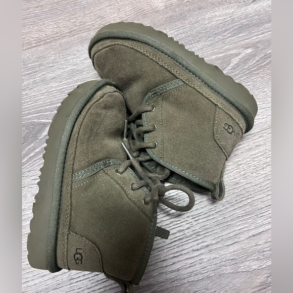 UGG Kids Neumel II Kids' Shoe Moss Green 11T - Picture 6 of 8